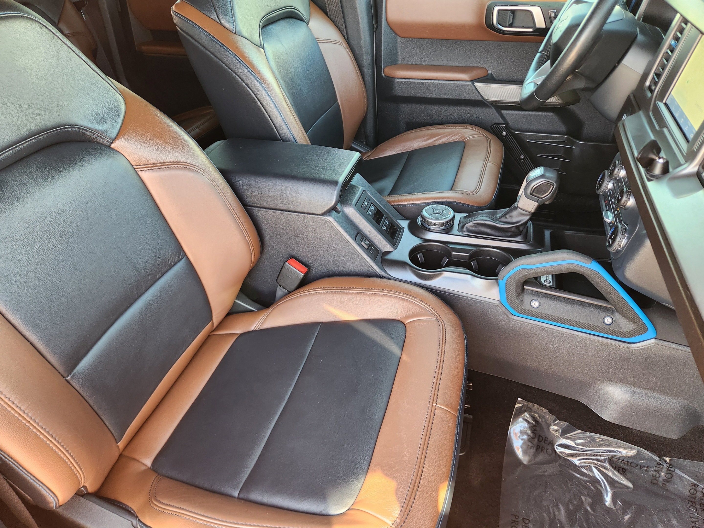 Used 2022 Ford Bronco Outer Banks AWD/4WD image 8