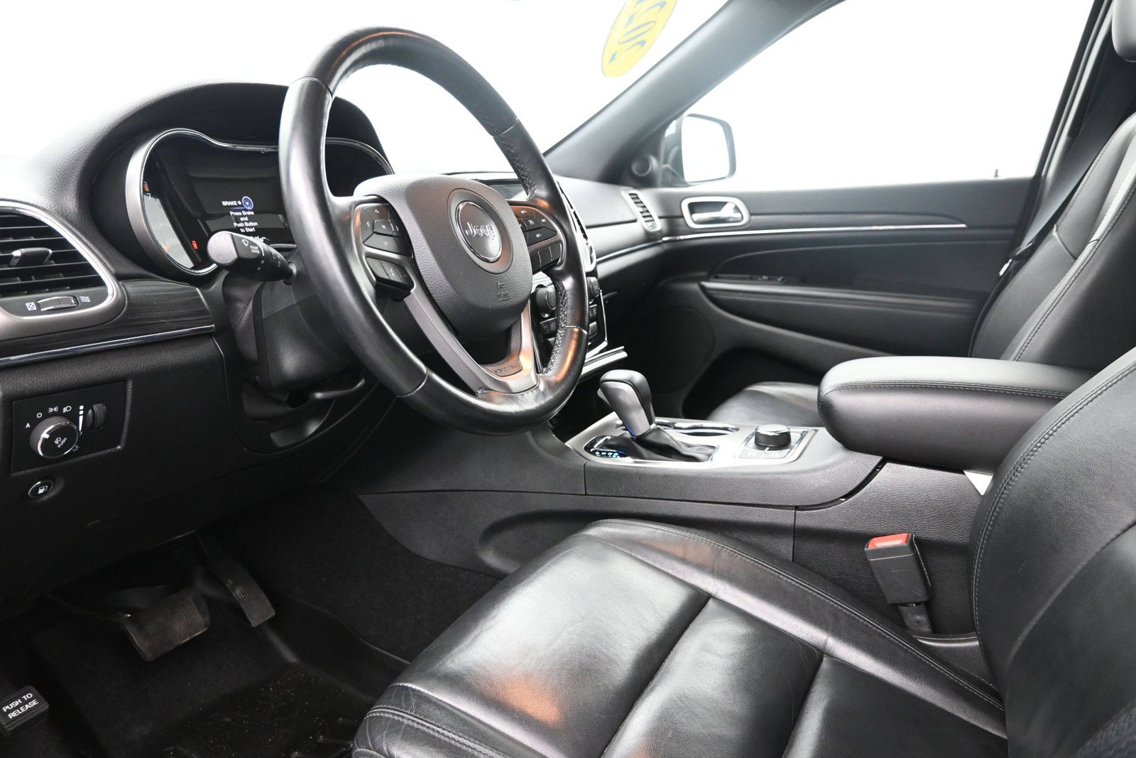 Used 2021 Jeep Grand Cherokee Limited AWD/4WD image 10