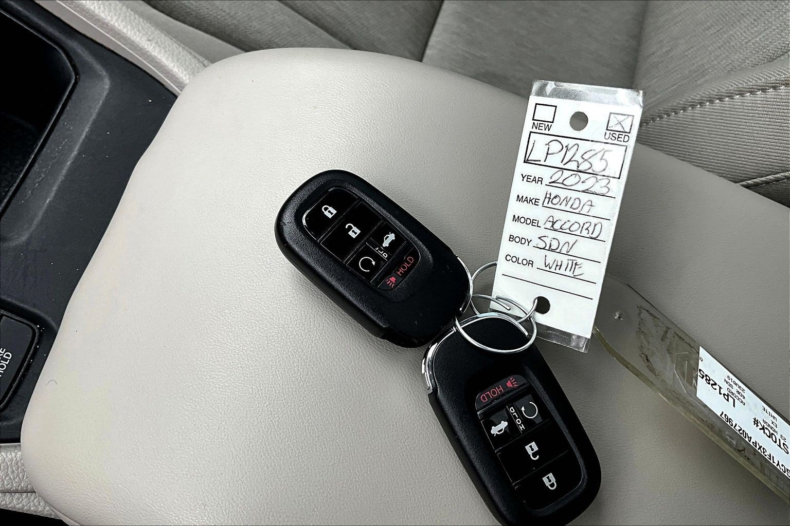 Used 2023 Honda Accord EX image 10