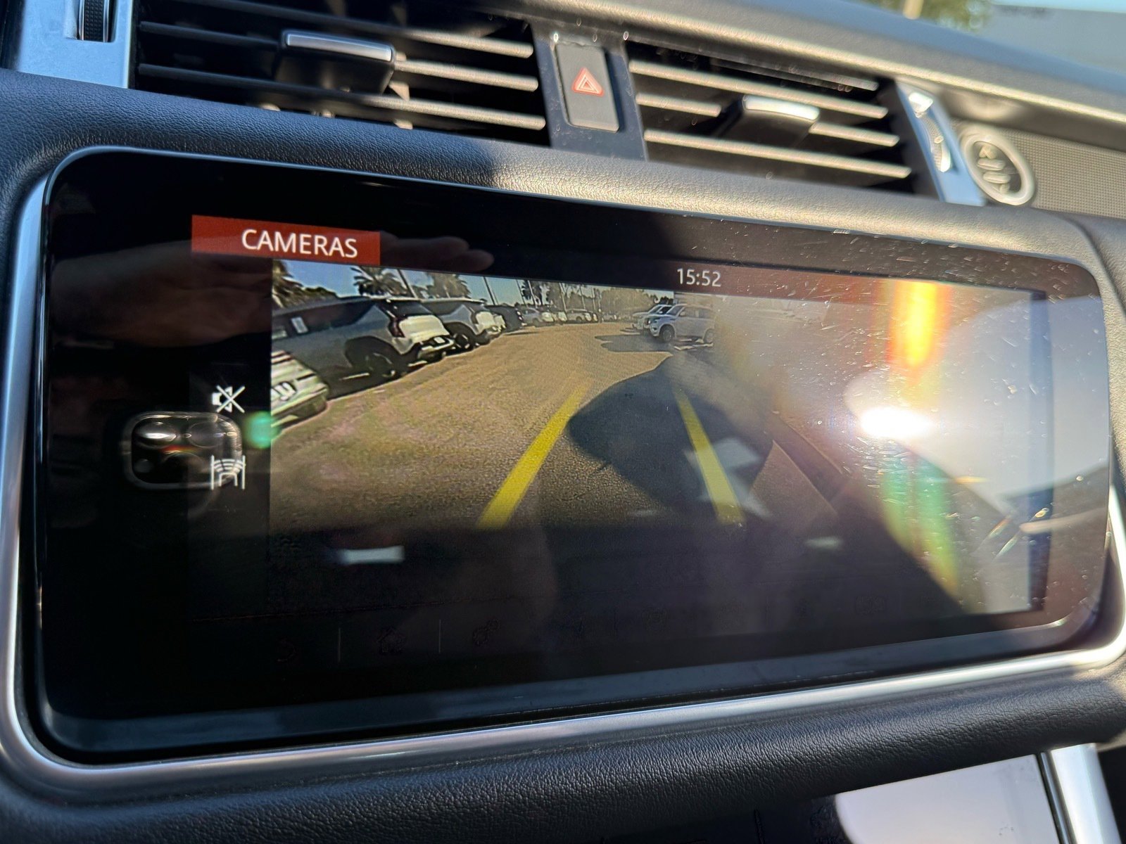 Used 2020 Land Rover Range Rover Sport HSE image 35