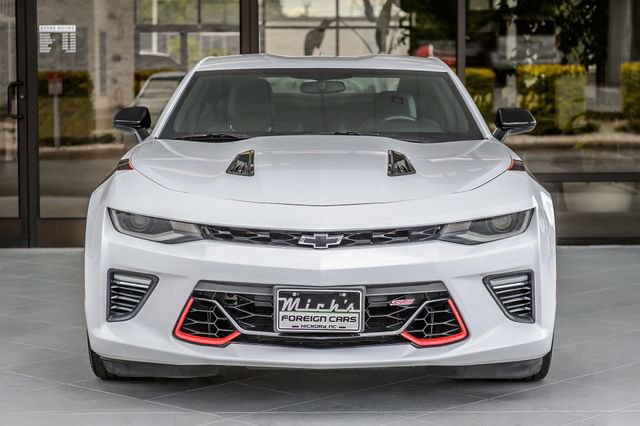 Used 2018 Chevrolet Camaro SS w/ Redline Edition RWD image 5
