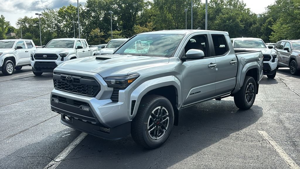 New 2026 Toyota Tacoma TRD Sport AWD/4WD image 3