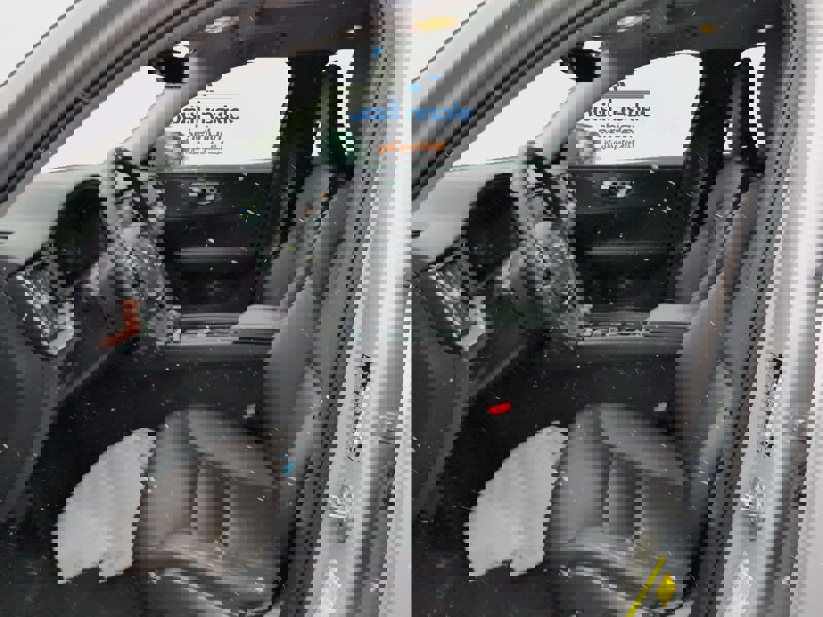 Used 2025 Volvo V60 B5 Cross Country Plus image 10