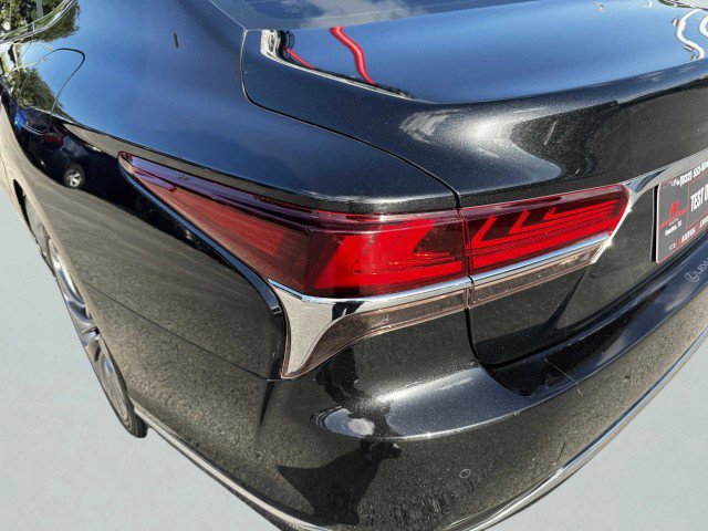 Used 2018 Lexus LS 500h w/ Luxury Package image 11