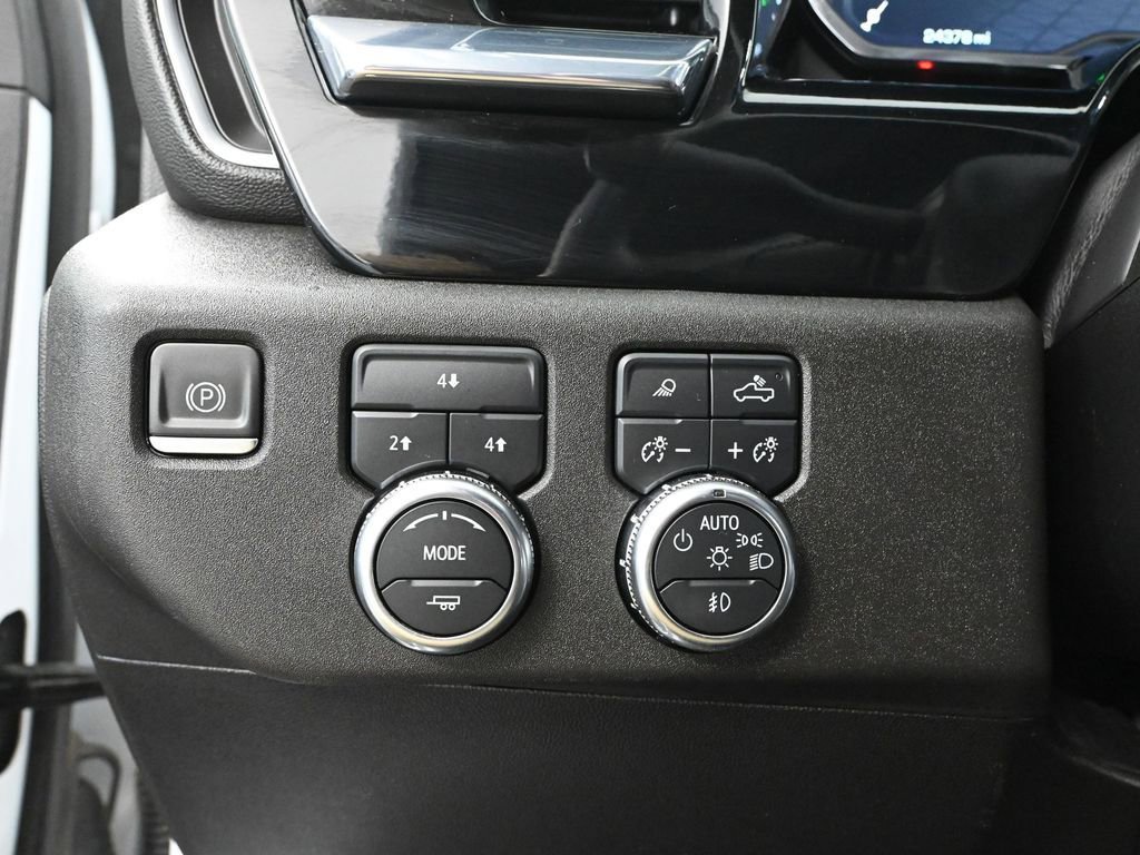 Used 2024 GMC Sierra 3500 SLE w/ SLE Convenience Package image 33
