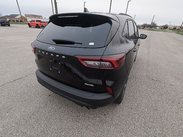 Used 2025 Ford Escape ST-Line image 9