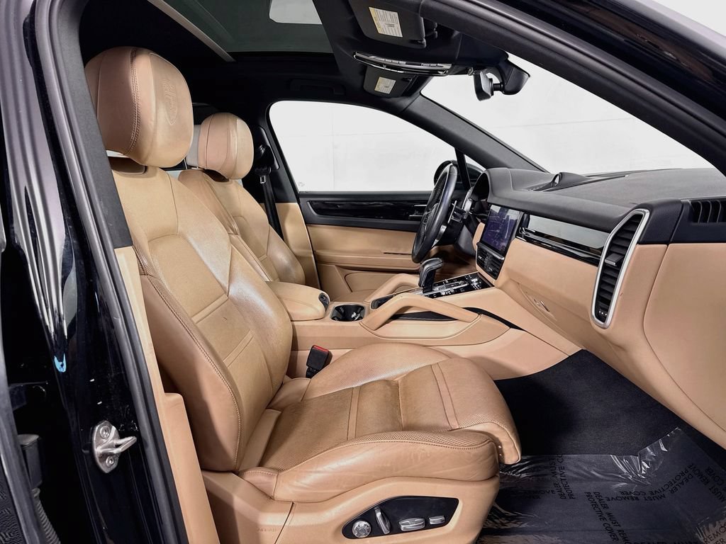 Used 2019 Porsche Cayenne AWD/4WD image 36