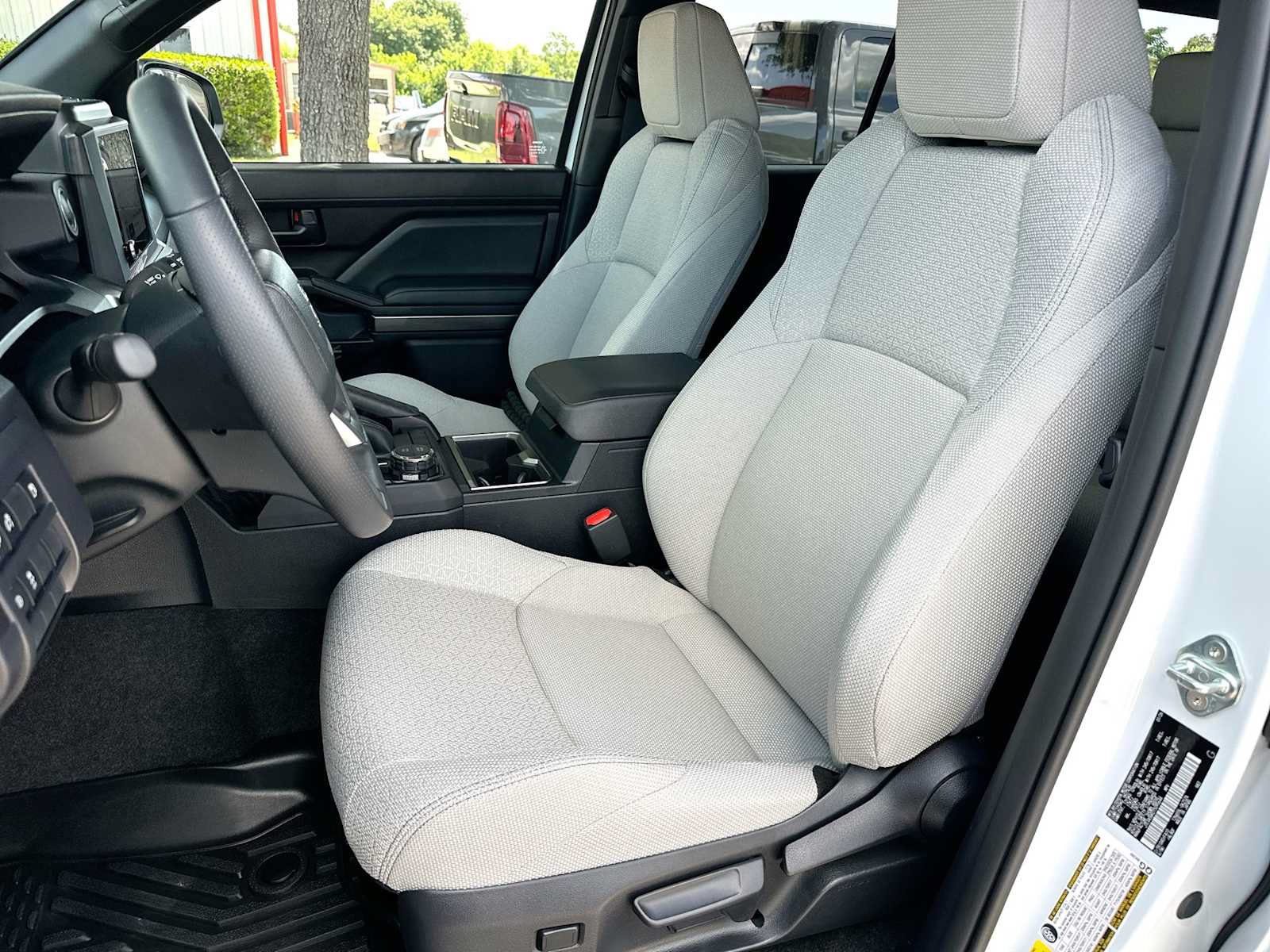 Used 2026 Toyota 4Runner SR5 AWD/4WD image 17