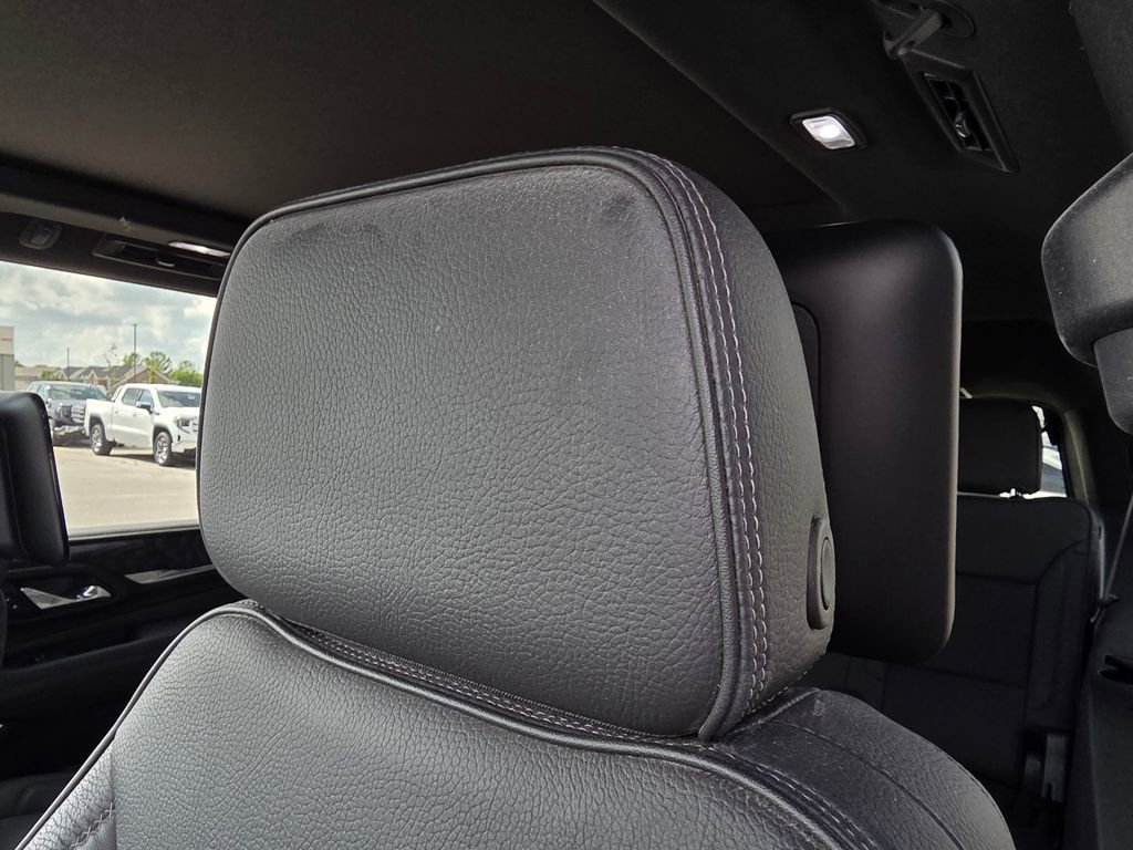 Used 2021 GMC Yukon Denali w/ Denali Ultimate Package AWD/4WD image 20