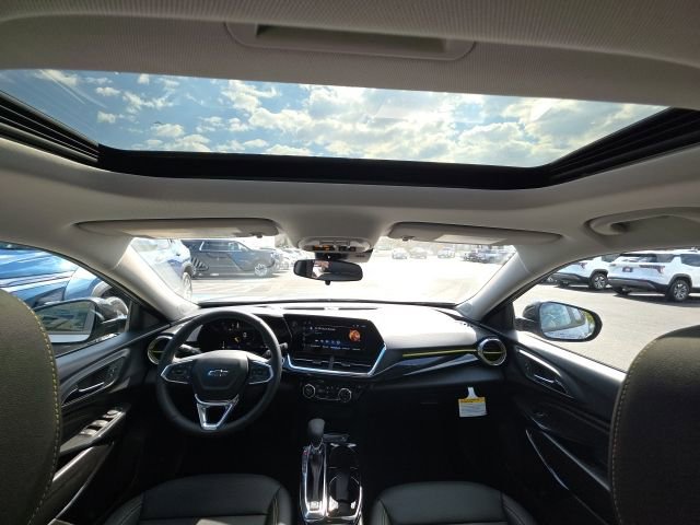 New 2026 Chevrolet Trax ACTIV w/ Sunroof Package image 14