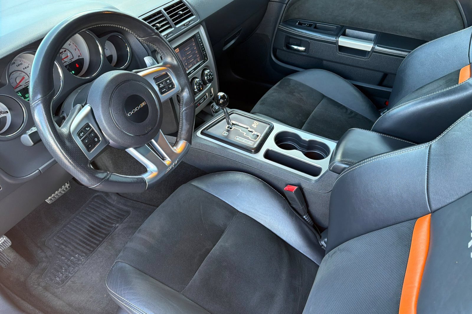 Used 2012 Dodge Challenger SRT8 w/ Premium Sound Group RWD image 9