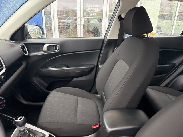 Certified 2026 Hyundai Venue SE image 17