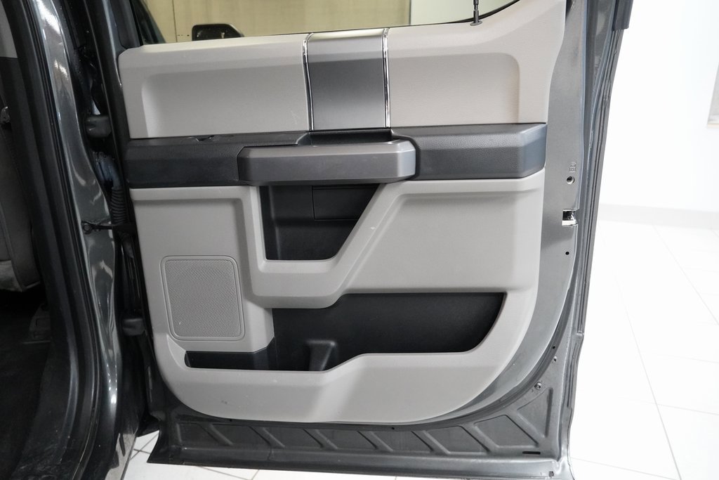 Used 2019 Ford F150 XLT w/ XTR Package image 26