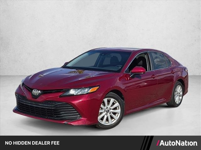 Used 2018 Toyota Camry LE FWD image 1