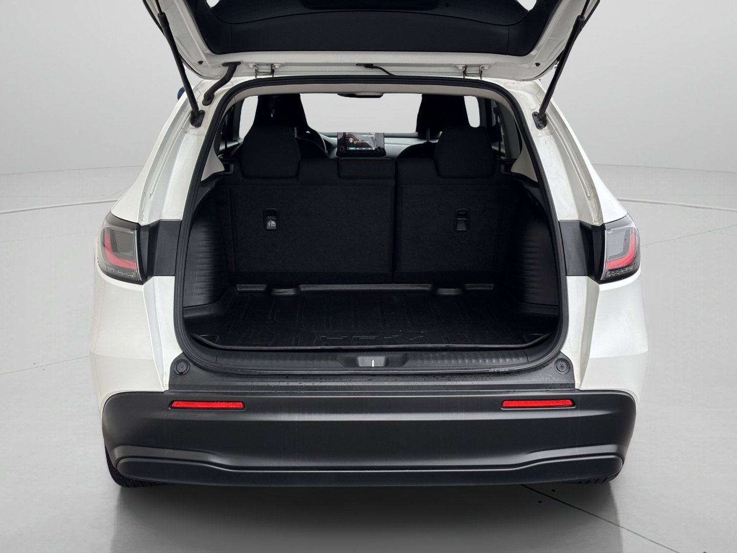 Certified 2023 Honda HR-V LX image 6