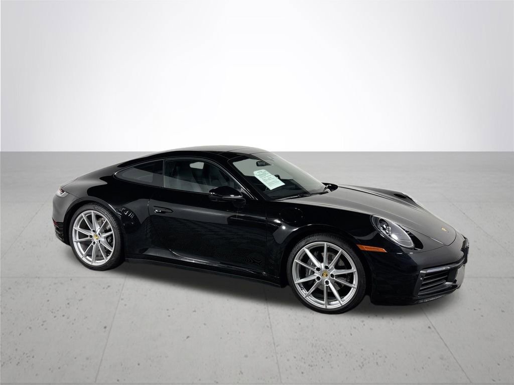 Used 2024 Porsche 911 Carrera 4 image 4