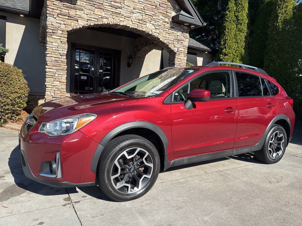 Used 2017 Subaru Crosstrek 2.0i Premium w/ Popular Package #1 AWD/4WD image 2