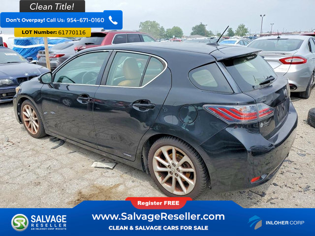 Used 2013 Lexus CT 200h w/ Premium Pkg w/Navigation FWD image 3