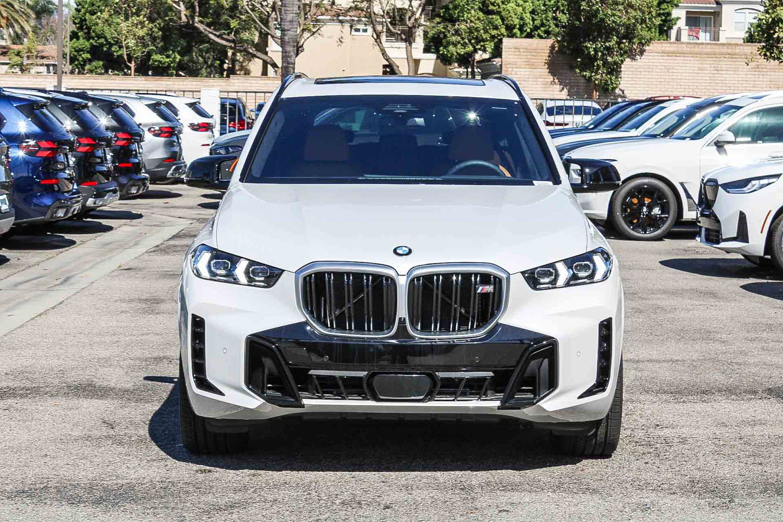 New 2026 BMW X5 M60i AWD/4WD image 2