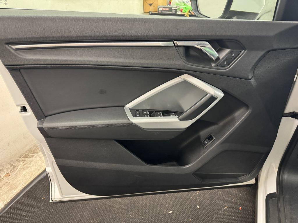 Used 2021 Audi Q3 2.0T Premium image 14