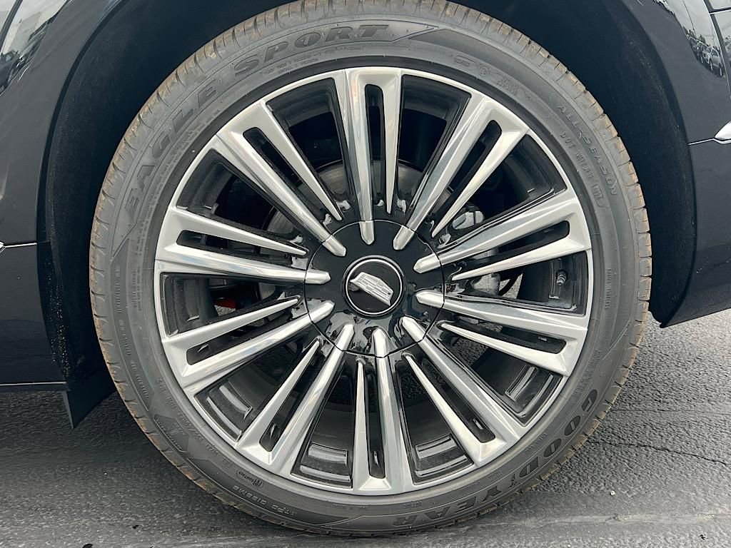 New 2026 Cadillac Vistiq Premium Luxury w/ LPO, Floor Liner Package image 31