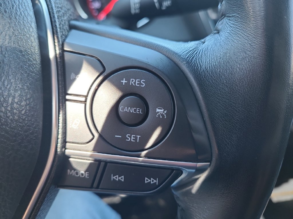 Used 2019 Toyota Camry XSE FWD image 23