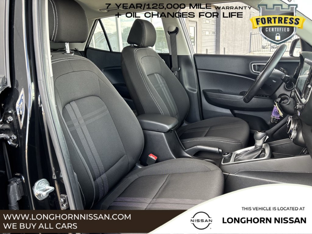 Used 2023 Hyundai Venue SEL FWD image 23