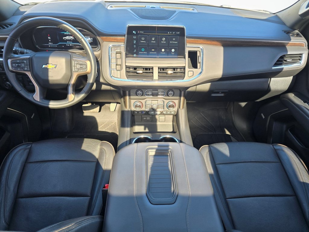 Used 2024 Chevrolet Suburban High Country AWD/4WD image 19