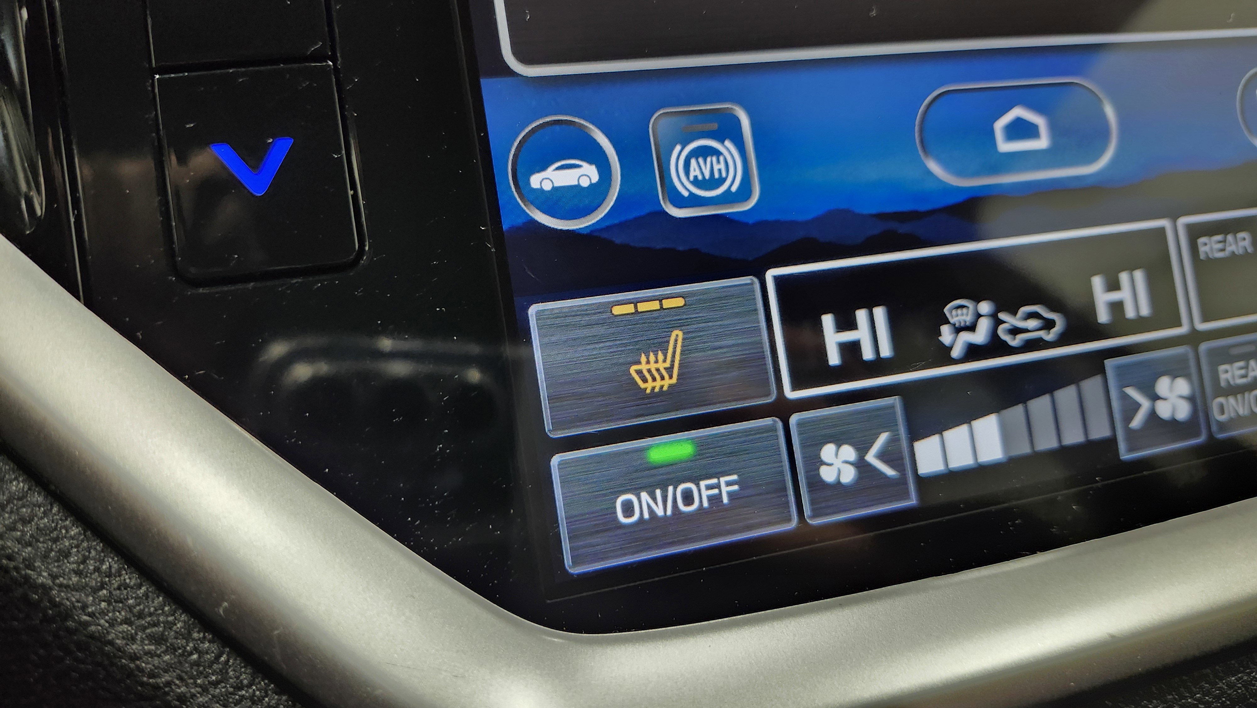 Used 2025 Subaru Ascent Premium image 6