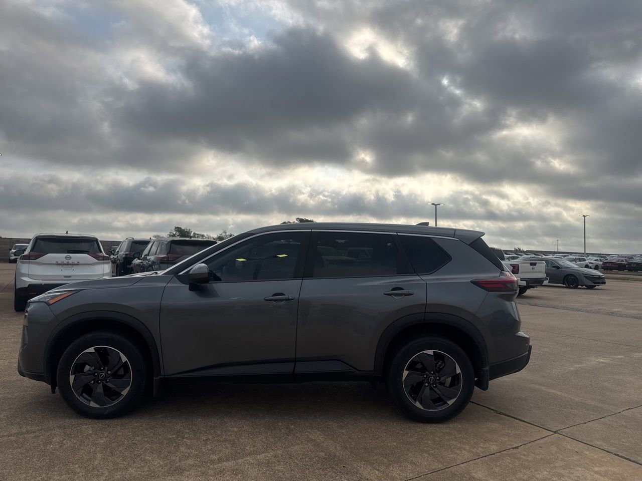 Certified 2024 Nissan Rogue SV image 12