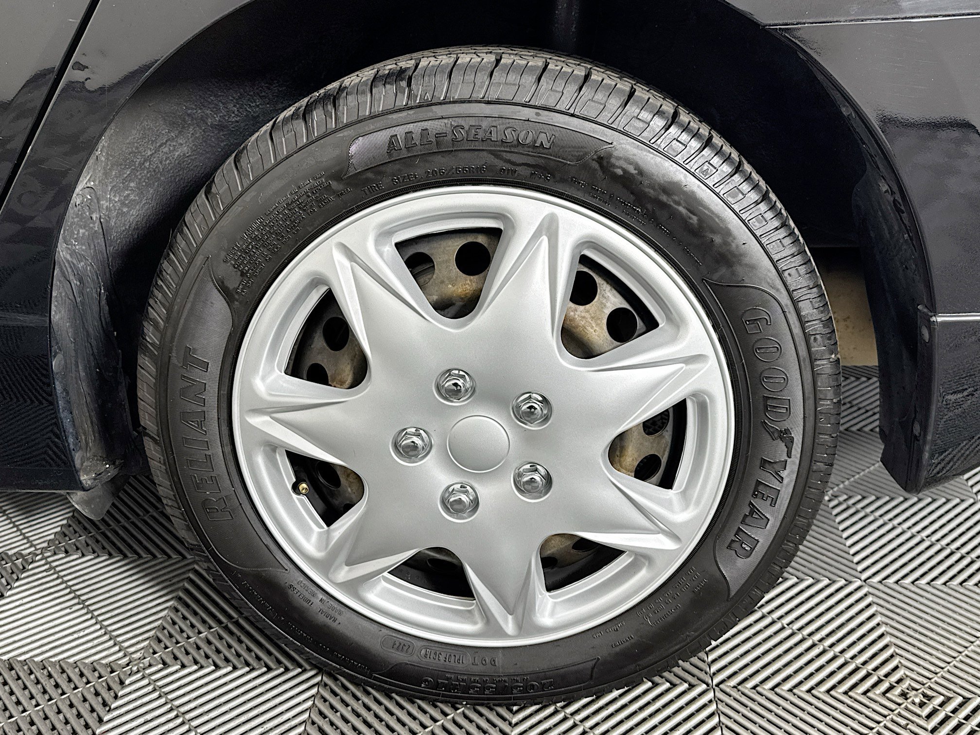 Used 2019 Nissan Sentra S image 33