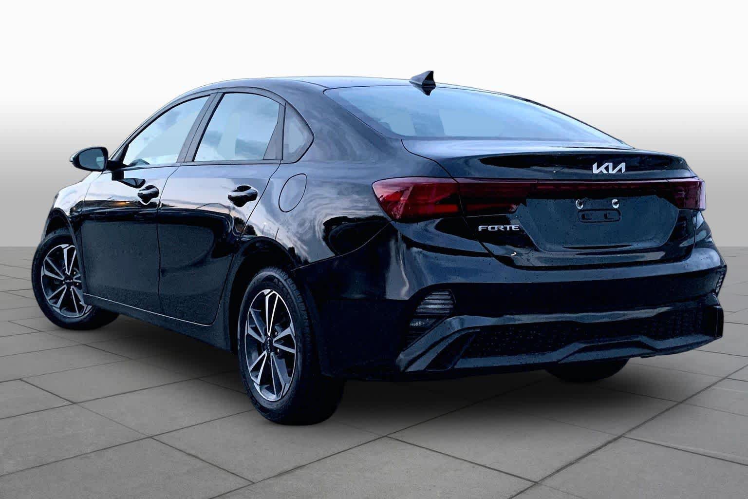 Used 2023 Kia Forte LXS FWD image 12