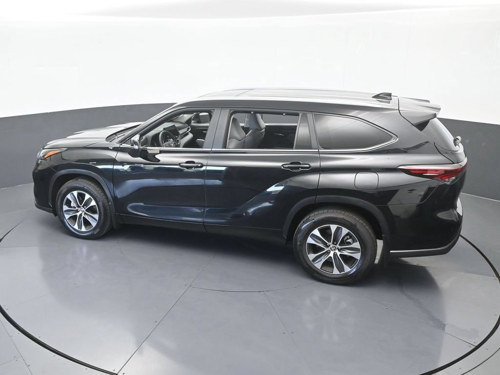 Used 2026 Toyota Highlander XLE AWD/4WD image 50