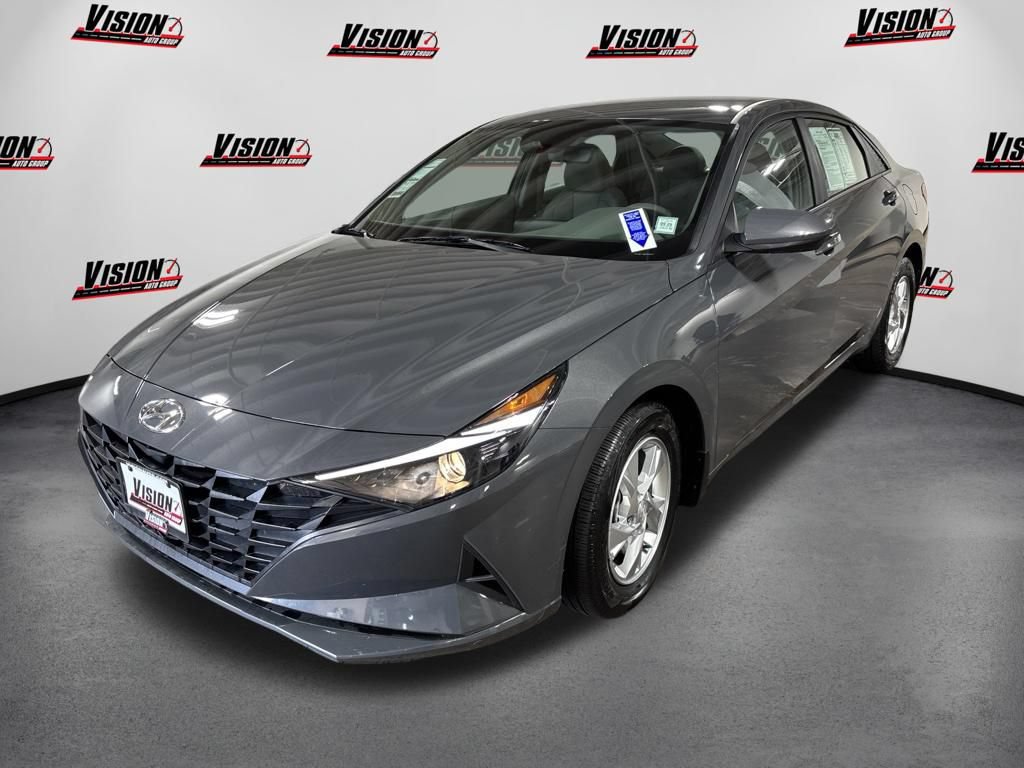 Used 2023 Hyundai Elantra SE