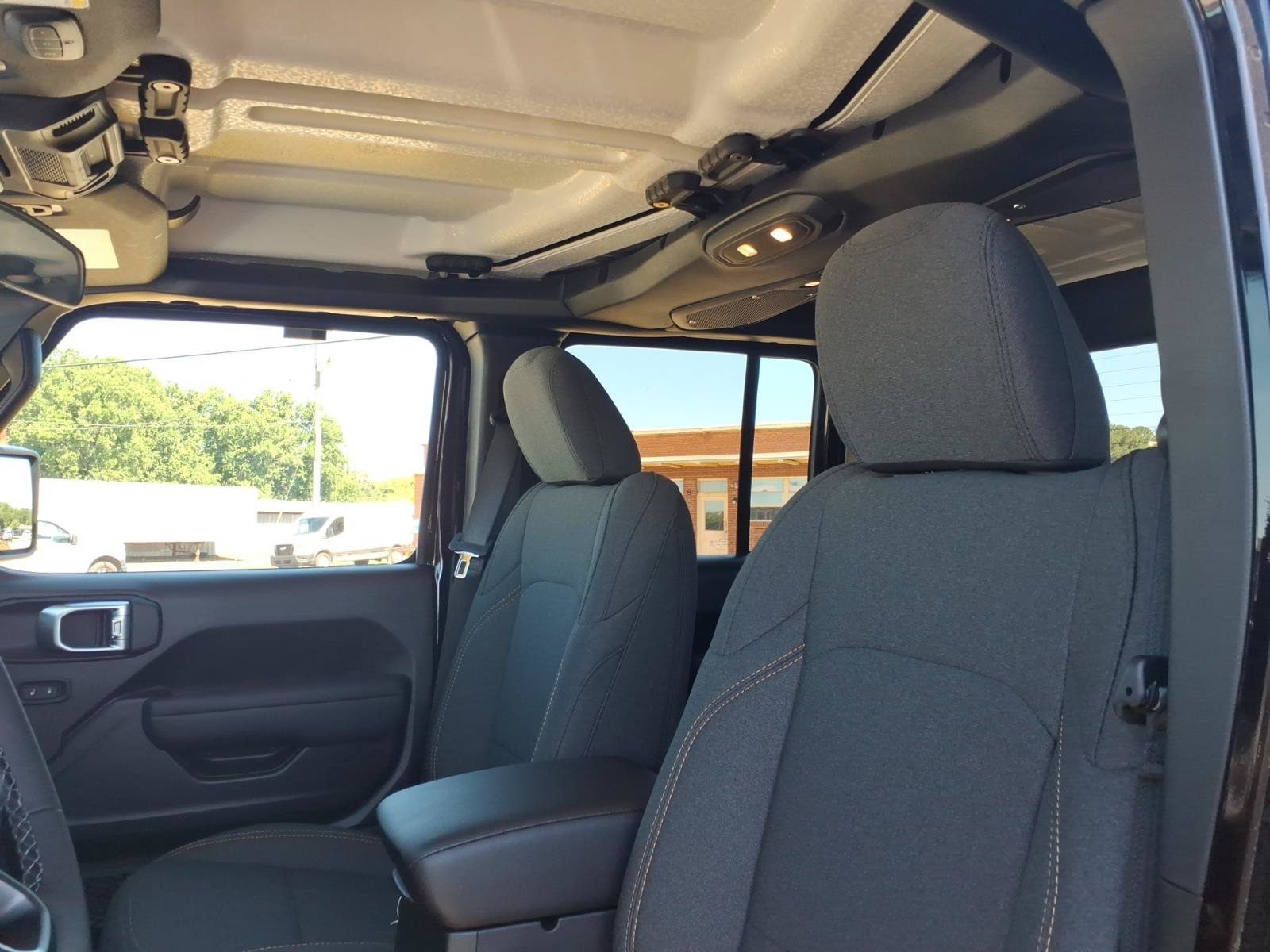 New 2026 Jeep Gladiator Sport AWD/4WD image 15