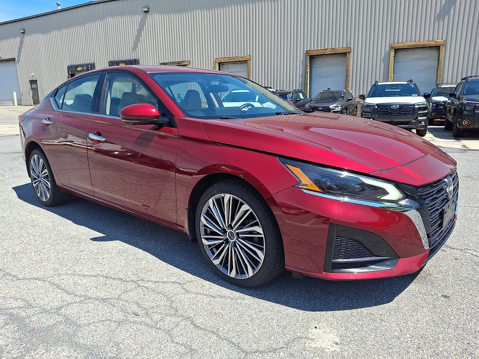Used 2023 Nissan Altima 2.5 SL AWD/4WD video 3