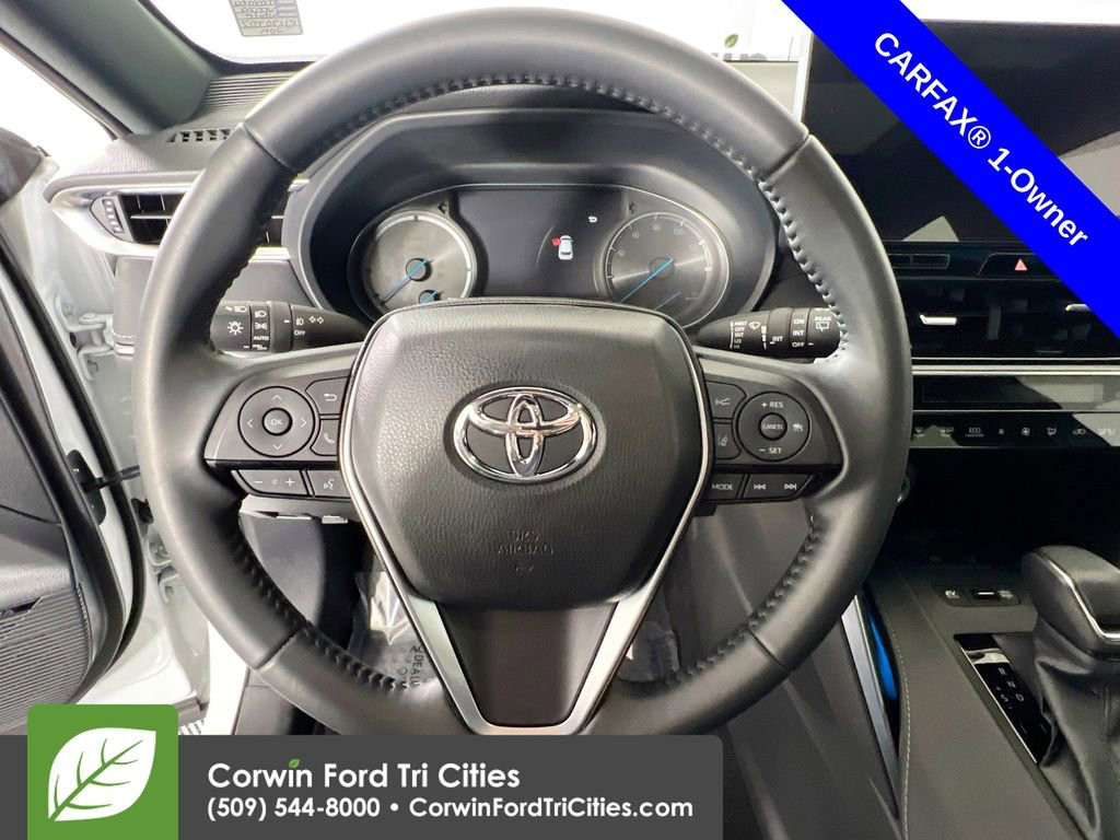 Used 2024 Toyota Venza Nightshade image 8