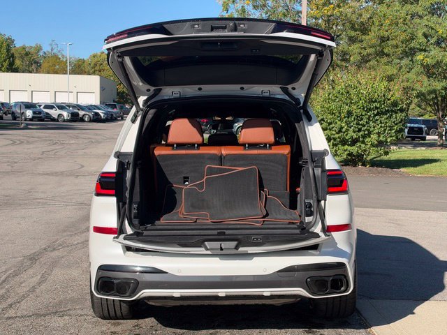 Certified 2025 BMW X7 M60i AWD/4WD image 34