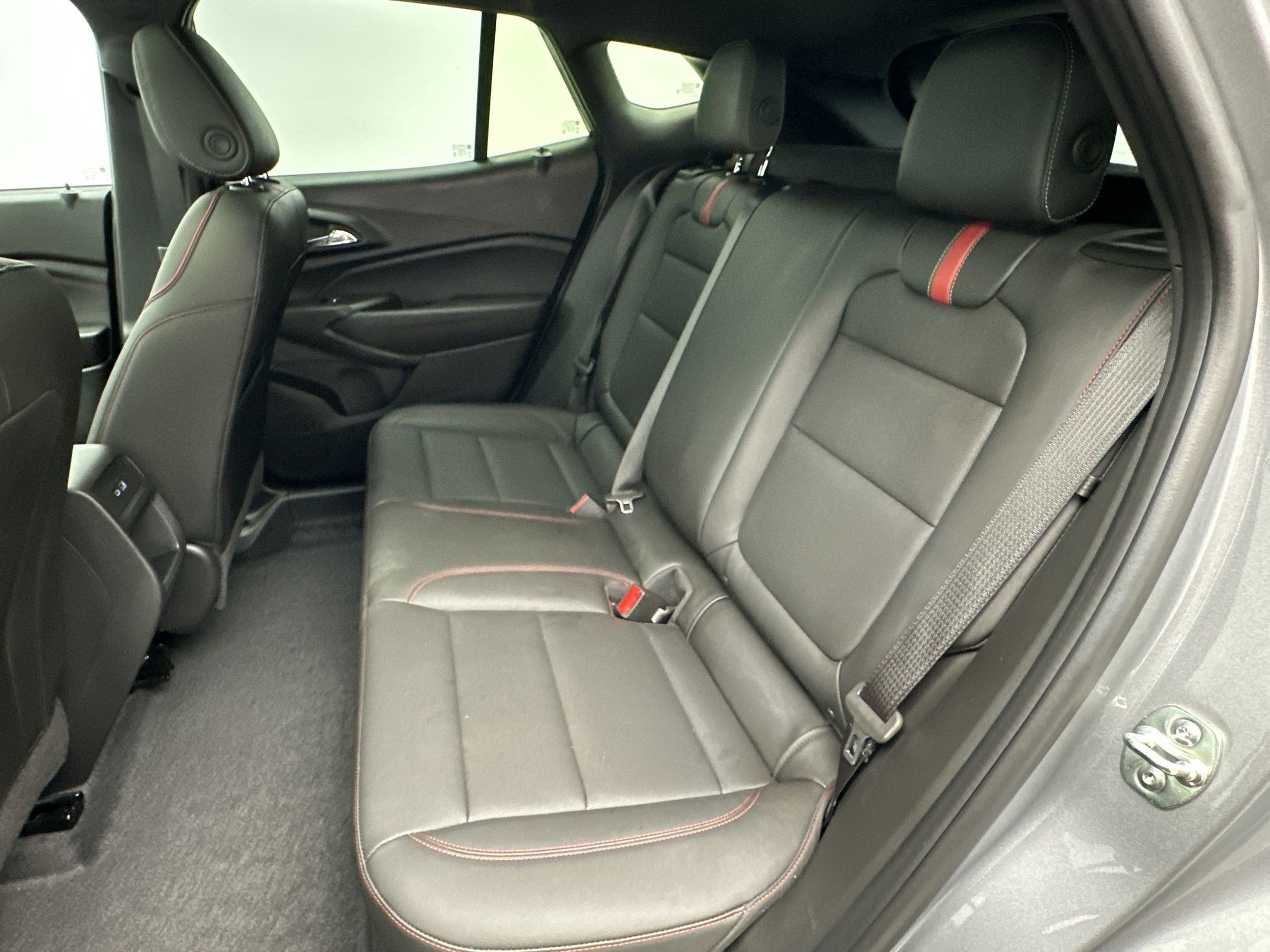 Certified 2026 Chevrolet Trax RS w/ Sunroof Package FWD image 23