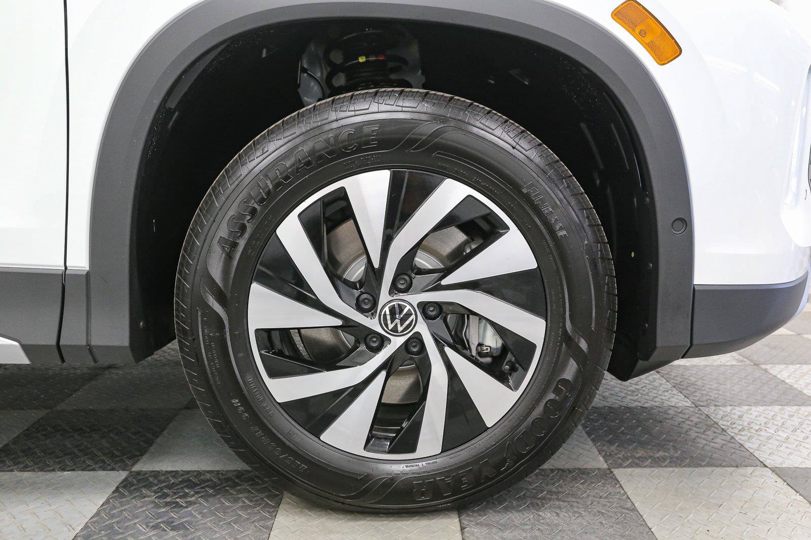 New 2026 Volkswagen Tiguan S AWD/4WD image 12