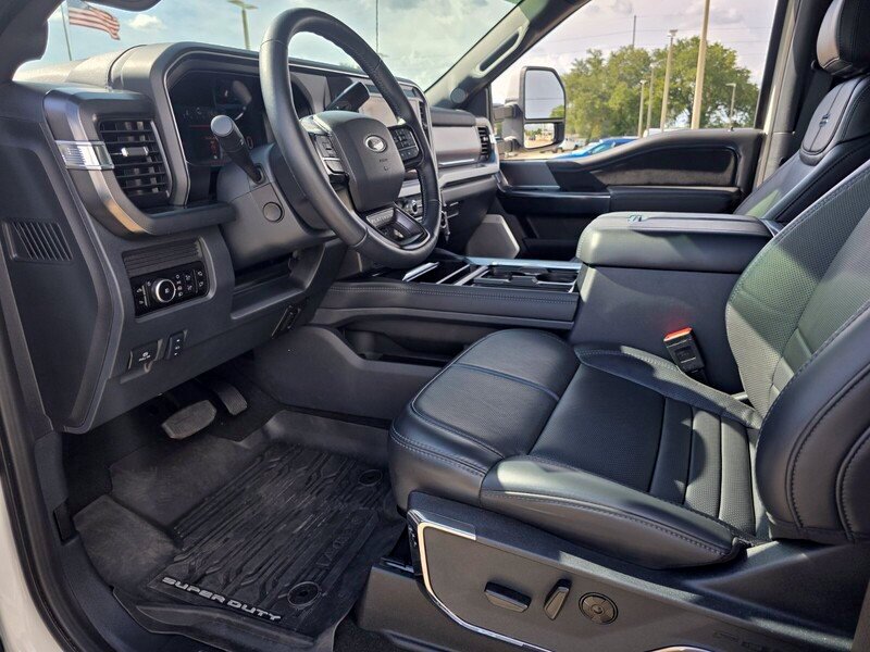 Used 2026 Ford F250 Platinum AWD/4WD image 11