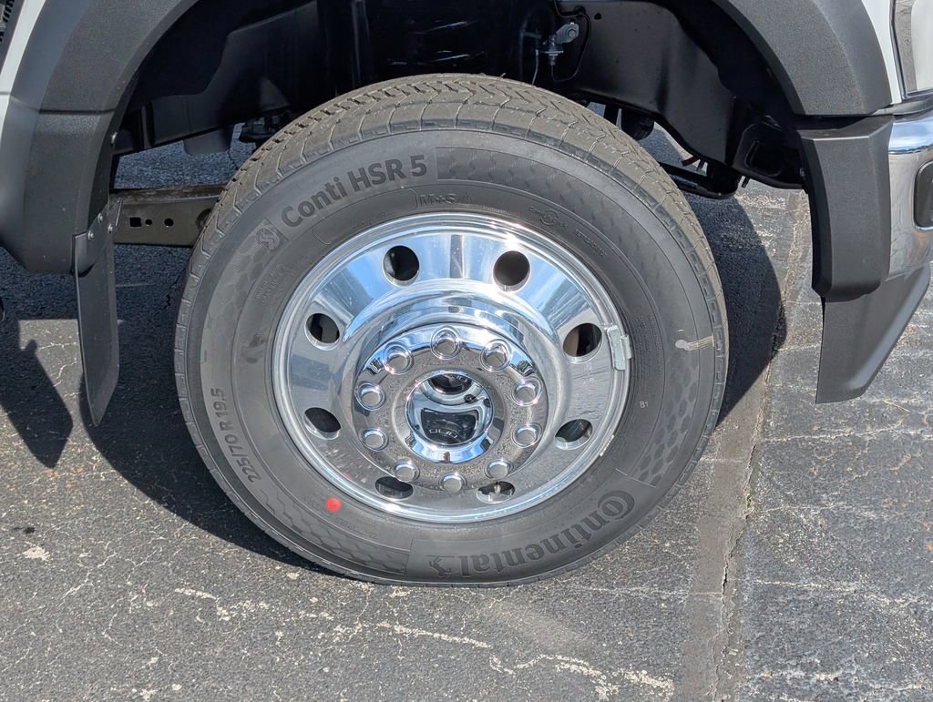 New 2026 Ford F450 XLT w/ XLT Value Package image 18