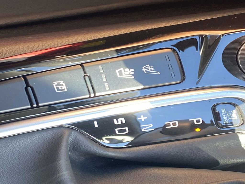Used 2024 Kia Seltos SX w/ SX Sunroof Package image 27