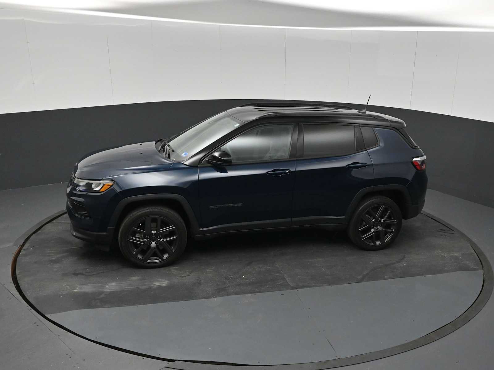 Used 2026 Jeep Compass Limited AWD/4WD image 23