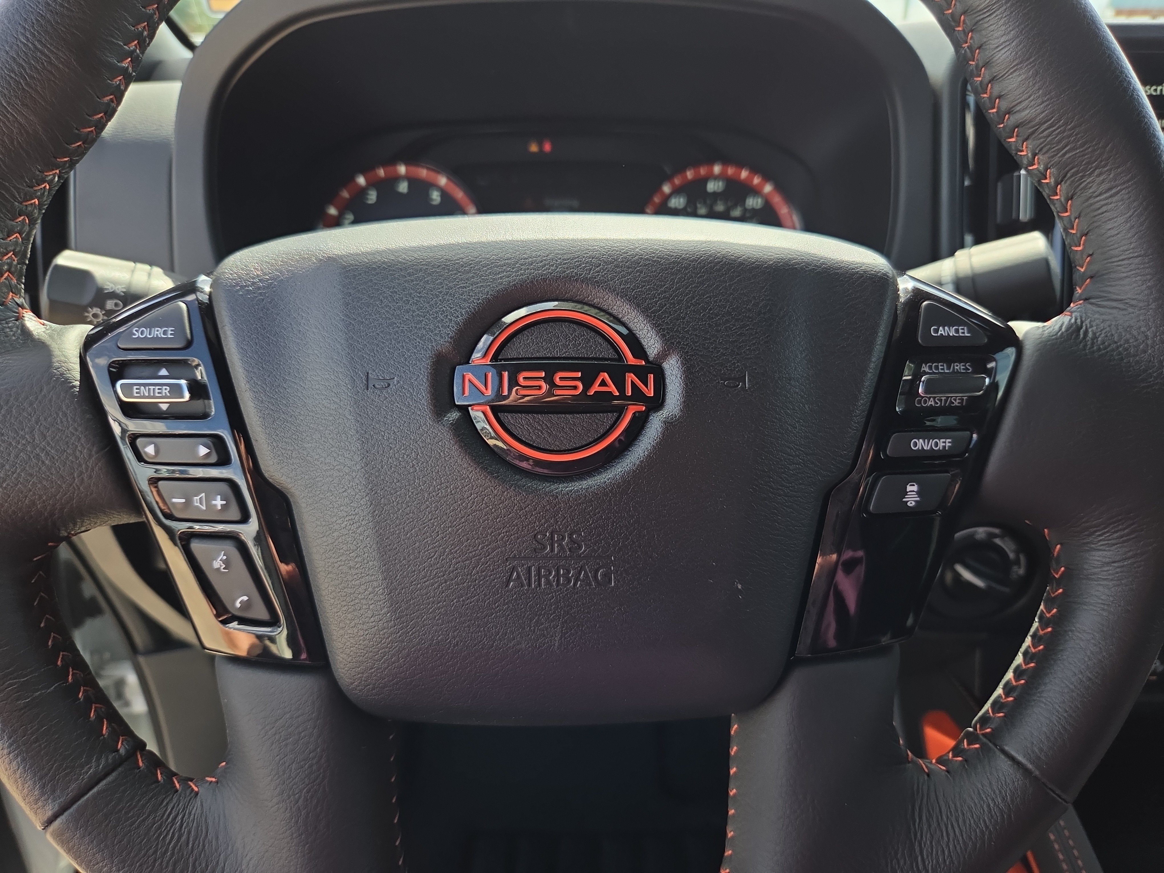 Used 2026 Nissan Frontier PRO-4X AWD/4WD image 18