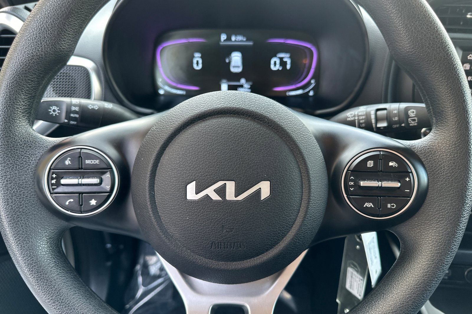 Used 2025 Kia Soul LX w/ LX Technology Package image 22