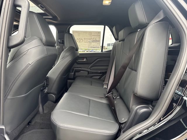 New 2026 Toyota 4Runner Limited AWD/4WD image 15