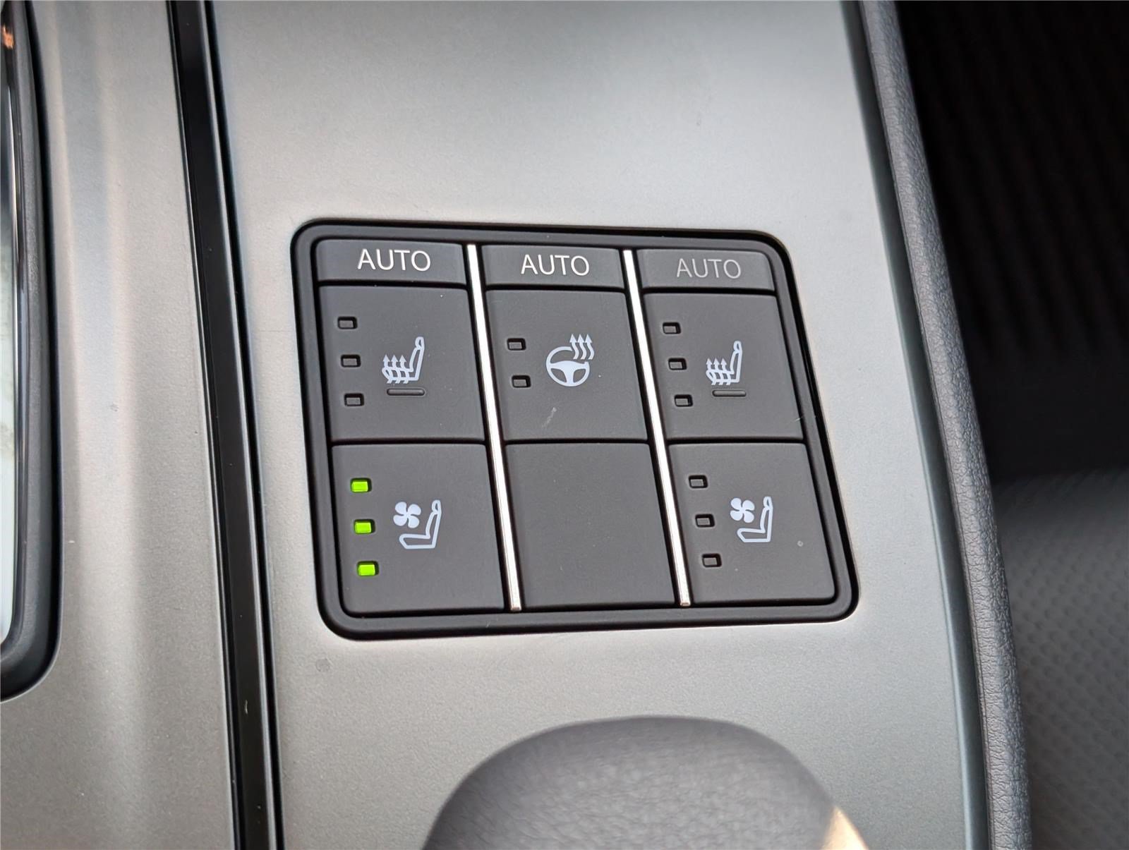 New 2026 Lexus UX 300h AWD image 24