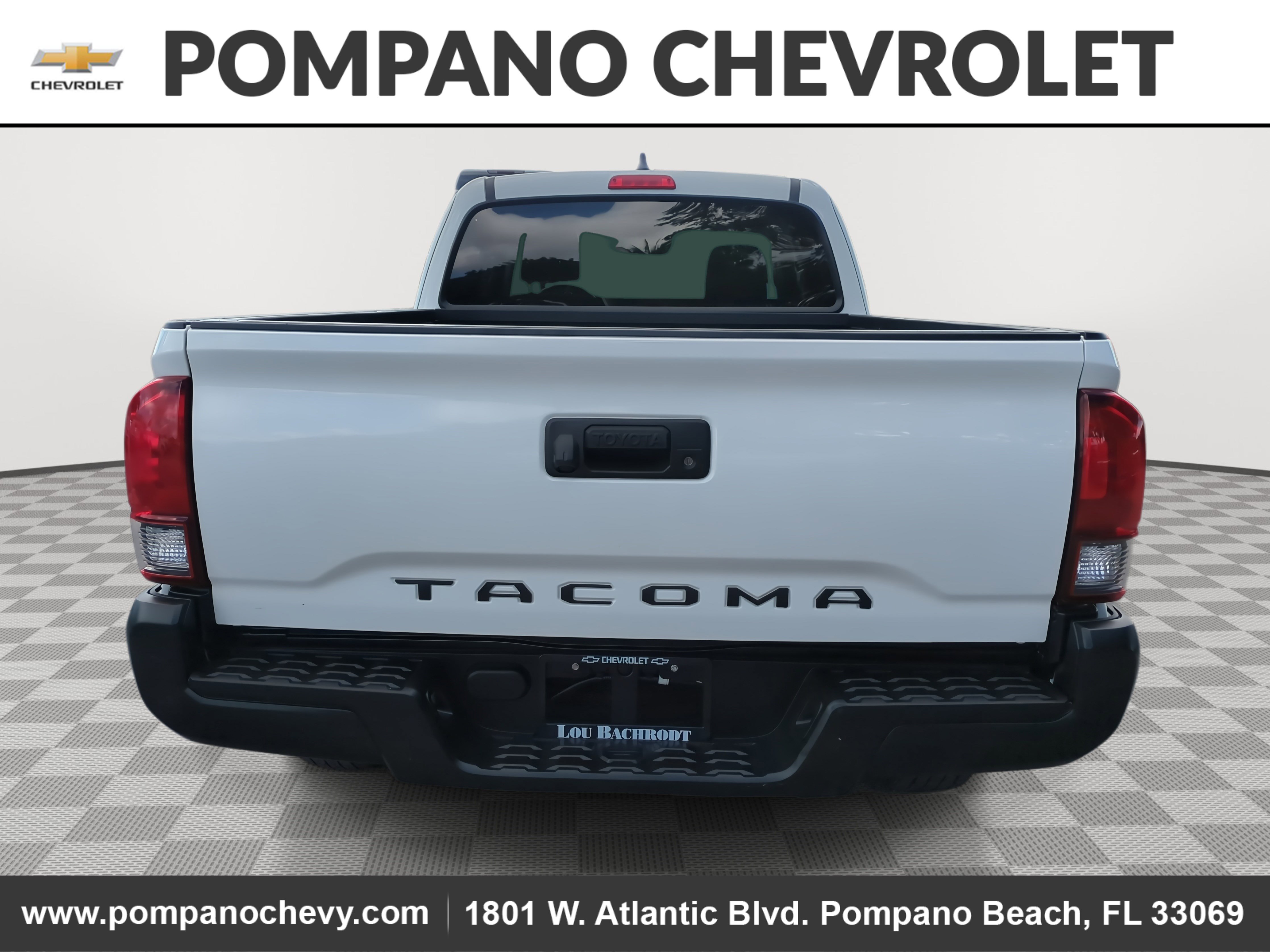 Used 2023 Toyota Tacoma SR image 4