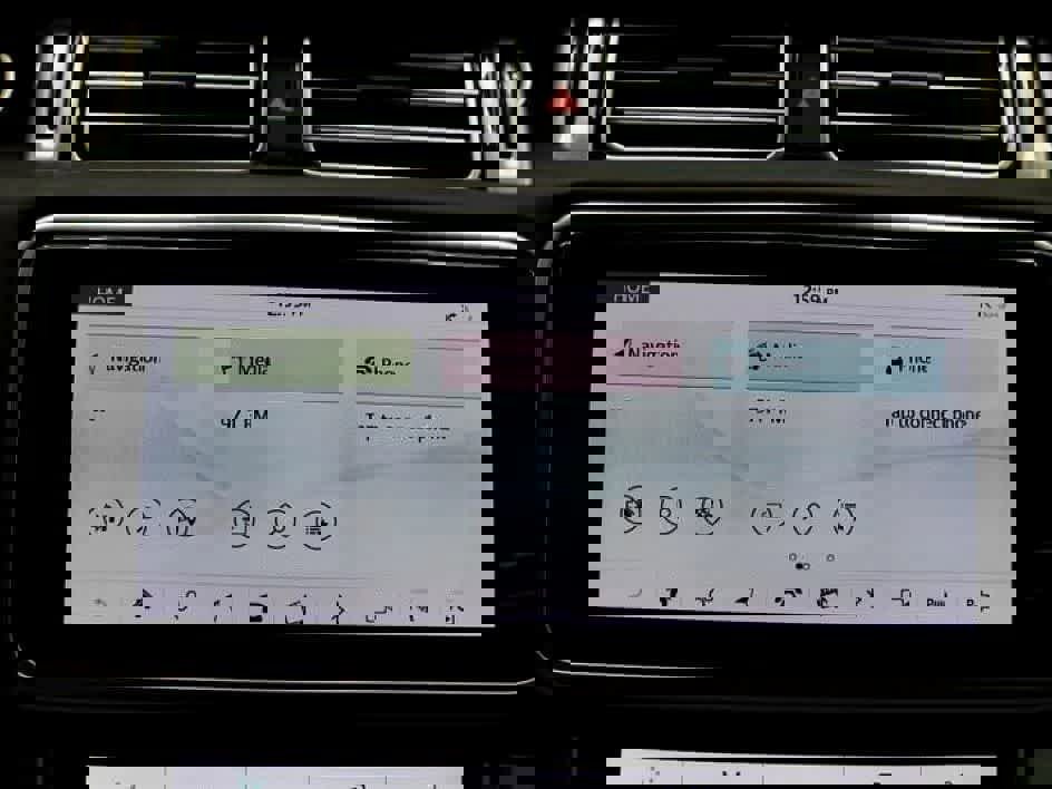 Used 2019 Land Rover Range Rover Supercharged image 10